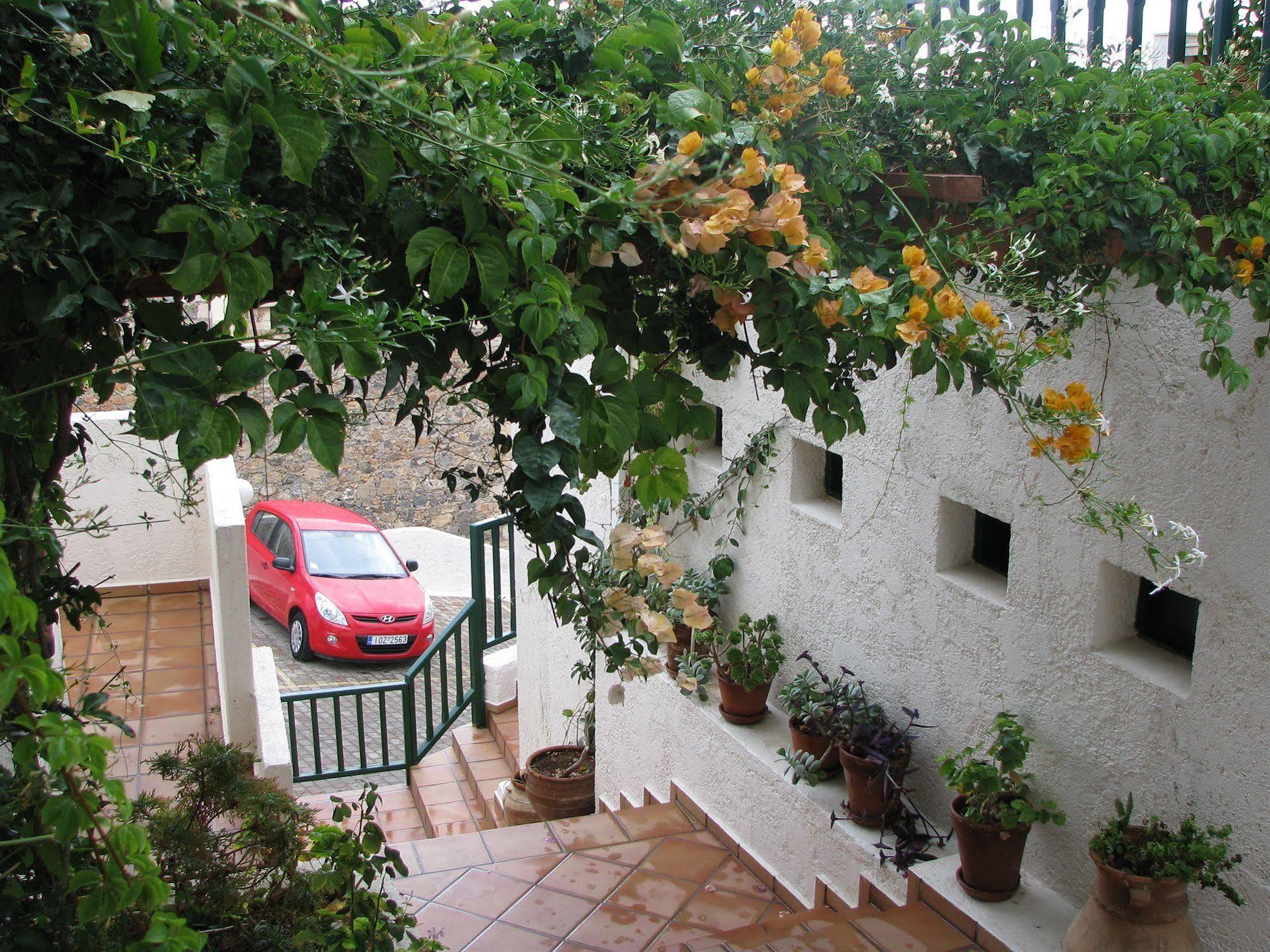 Kalimera Village